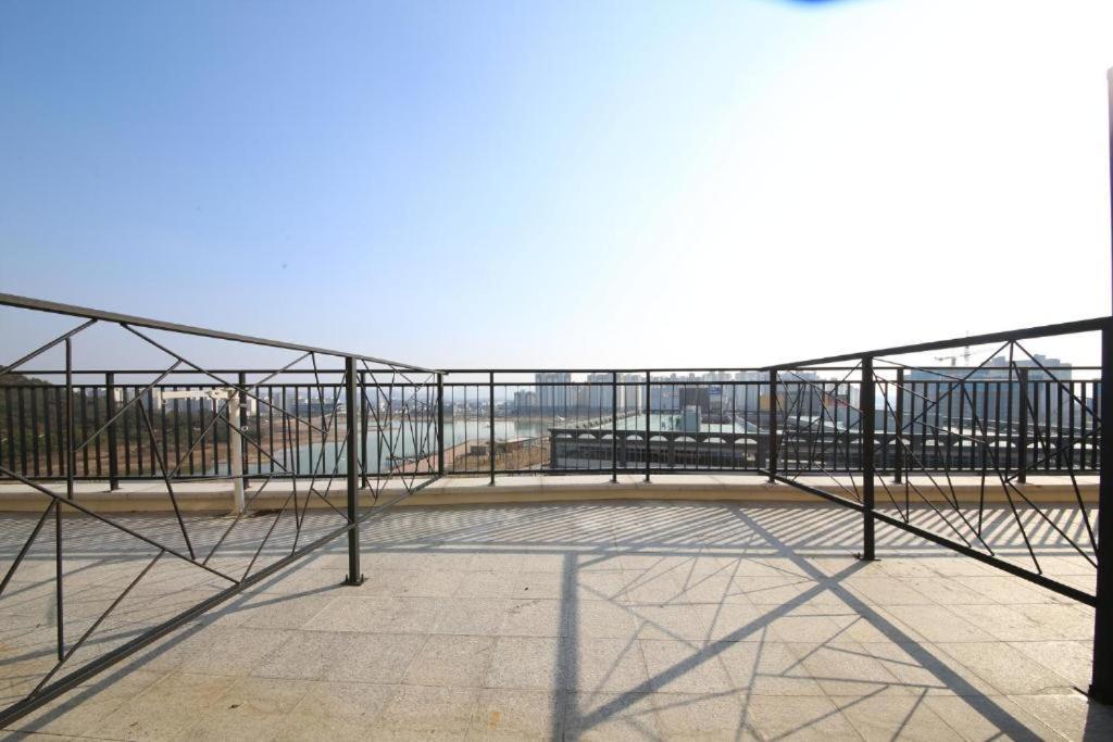 Lake 45 Hotel Naju Екстериор снимка