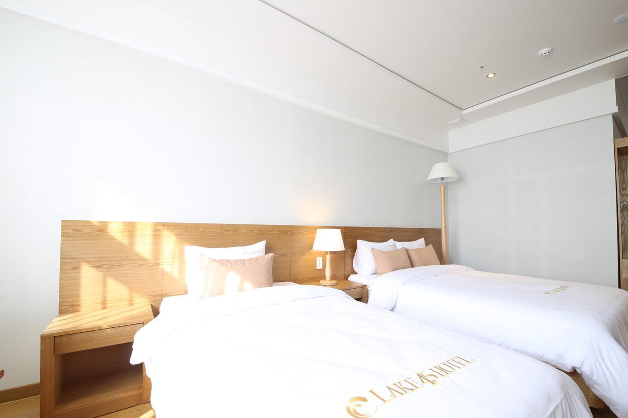 Lake 45 Hotel Naju Екстериор снимка
