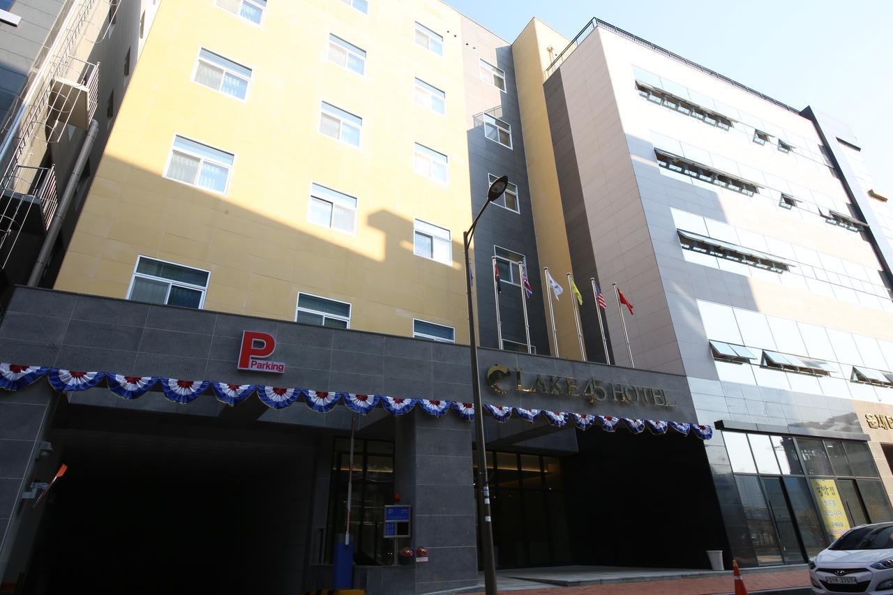 Lake 45 Hotel Naju Екстериор снимка