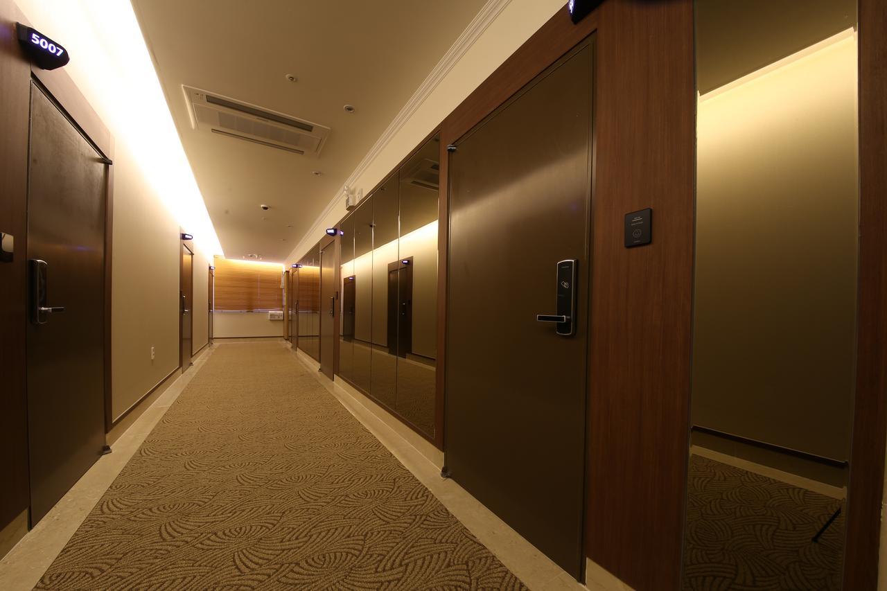 Lake 45 Hotel Naju Екстериор снимка