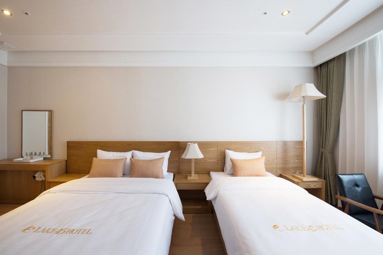 Lake 45 Hotel Naju Екстериор снимка